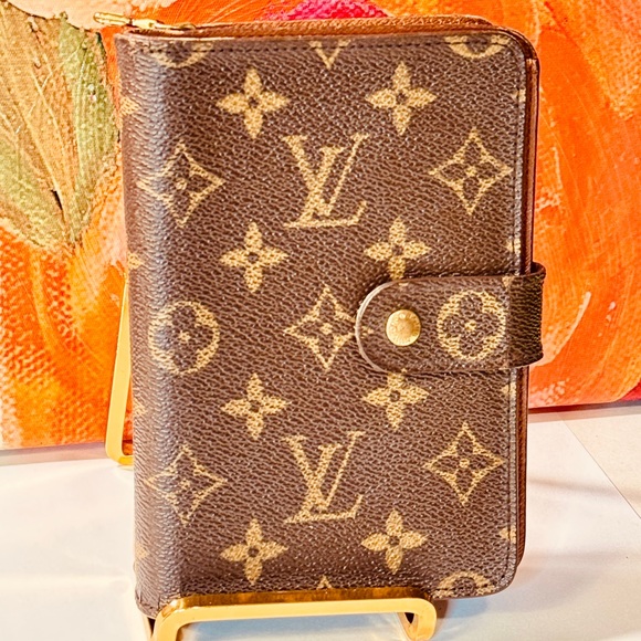 Louis Vuitton Brown Monogram Porto de paper - Picture 4 of 15